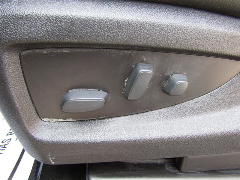 Used 2018 Chevrolet Silverado 1500 LTZ image 13