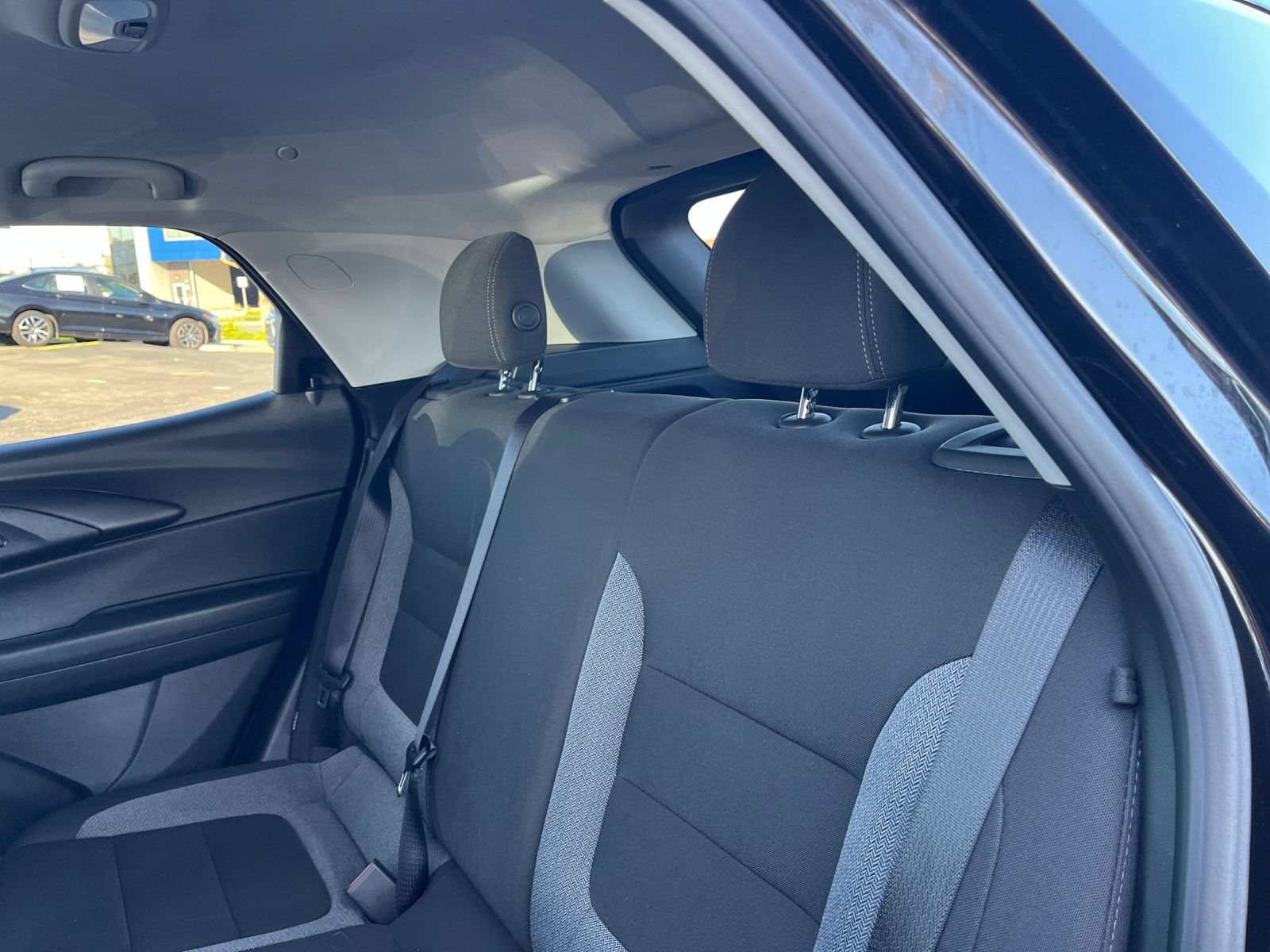 Used 2025 Chevrolet TrailBlazer LT AWD/4WD image 38