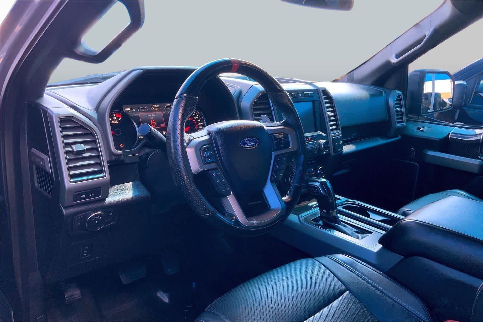 Used 2018 Ford F150 Raptor w/ Equipment Group 802A Luxury AWD/4WD image 18