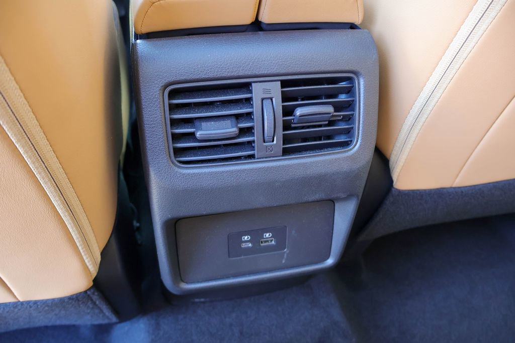 Used 2023 Nissan Rogue Platinum image 19