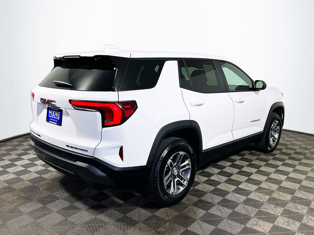 Used 2026 GMC Terrain Elevation image 7