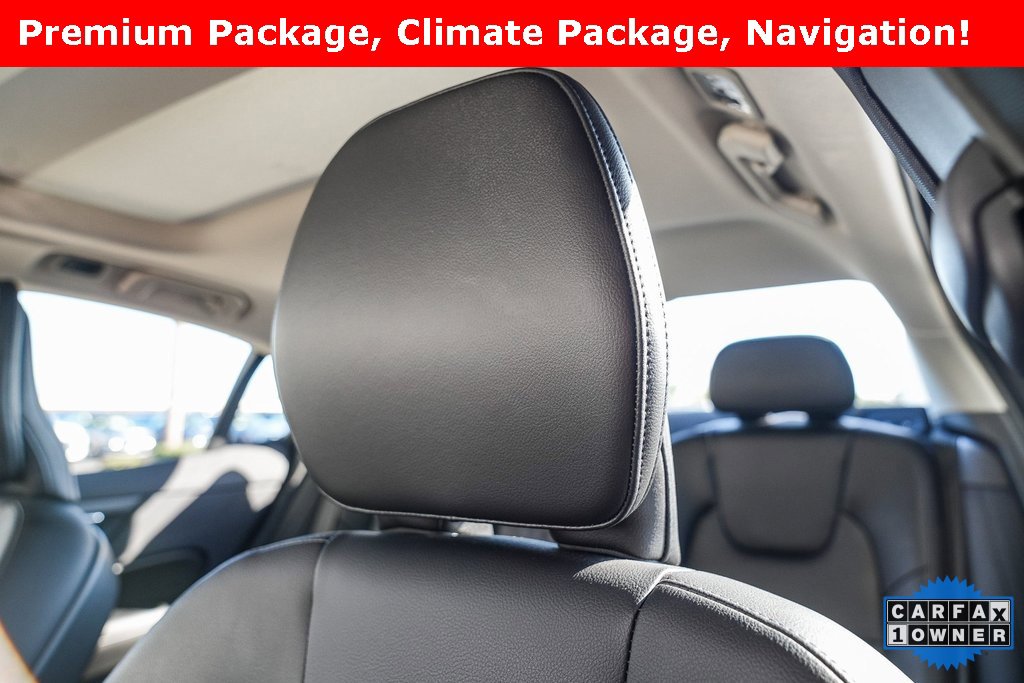 Used 2022 Volvo S60 B5 Momentum image 23