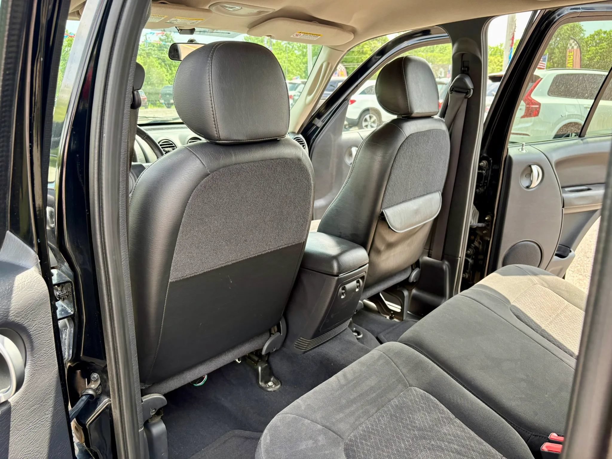 Used 2003 Jeep Liberty Limited AWD/4WD image 15