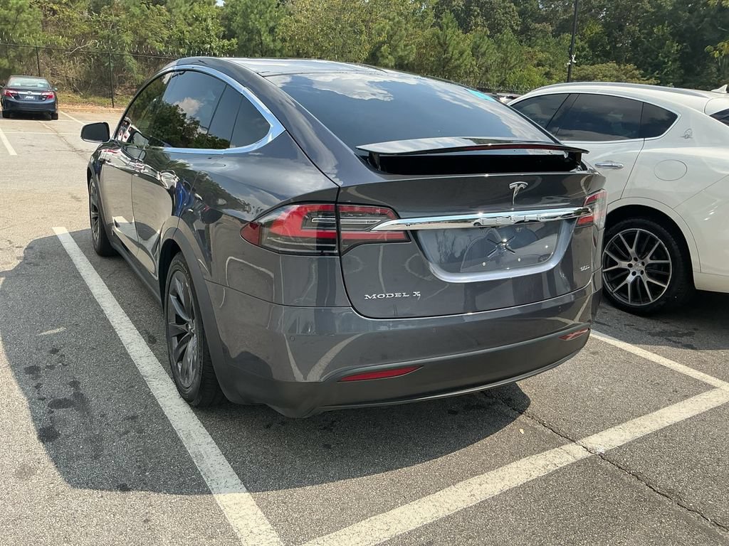 Used 2017 Tesla Model X 90D AWD/4WD image 3