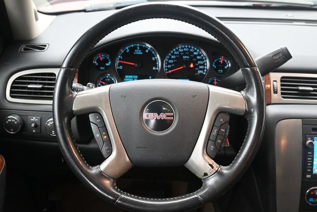 Used 2010 GMC Yukon XL SLT AWD/4WD image 25