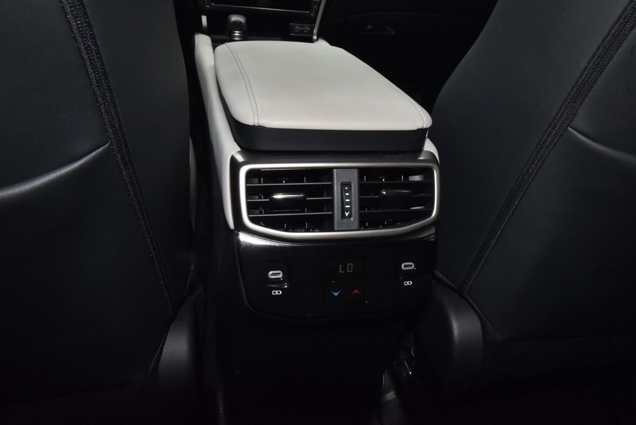 Used 2024 Lexus RX 350 Premium Plus w/ Convenience Package FWD image 18