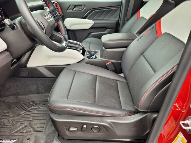 Used 2024 GMC Canyon AT4X image 17