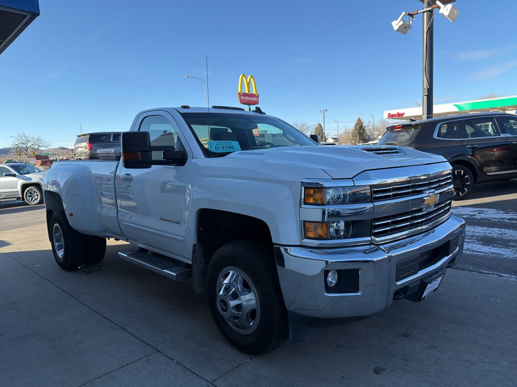 Used 2017 Chevrolet Silverado 3500 LT w/ LT Convenience Package image 4