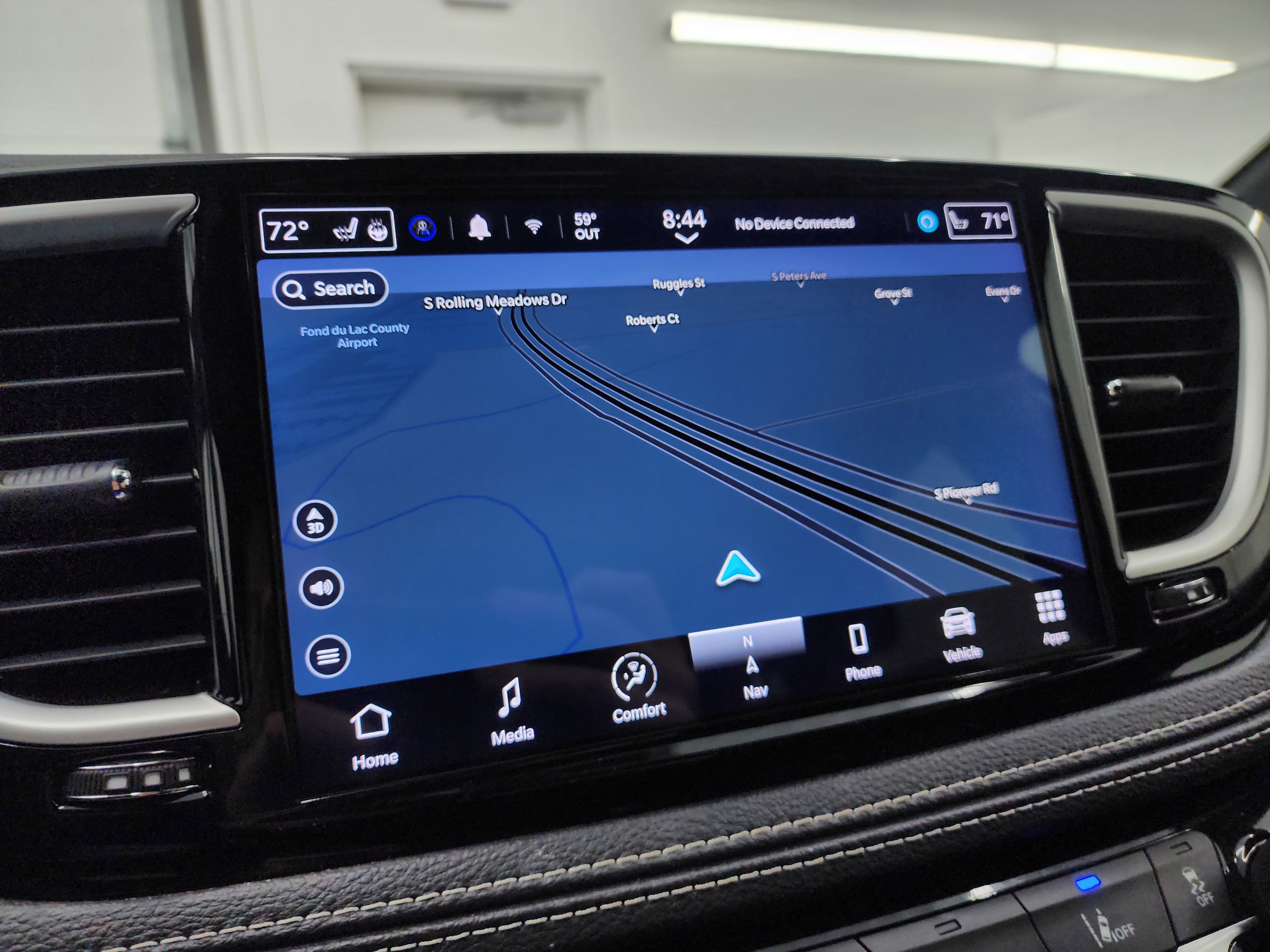 Used 2024 Chrysler Pacifica Limited image 11