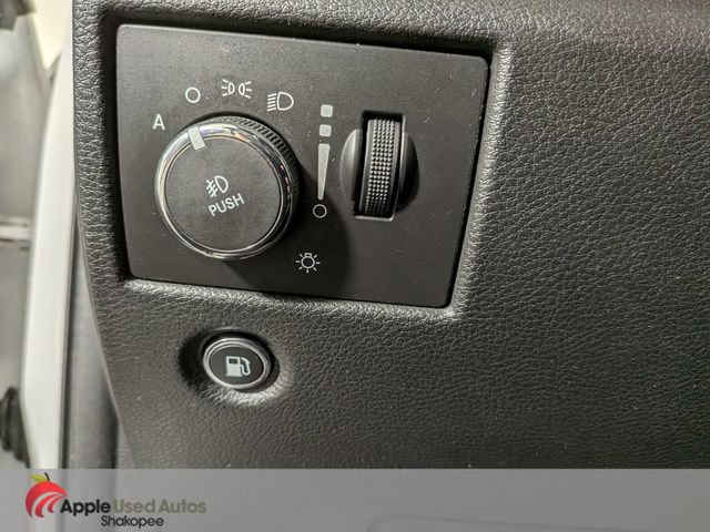 Used 2015 Jeep Grand Cherokee Altitude AWD/4WD image 12
