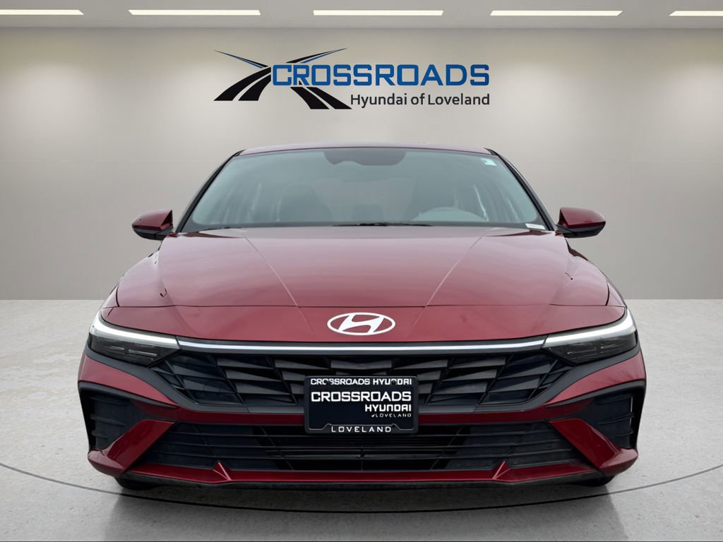 Used 2025 Hyundai Elantra SE image 7