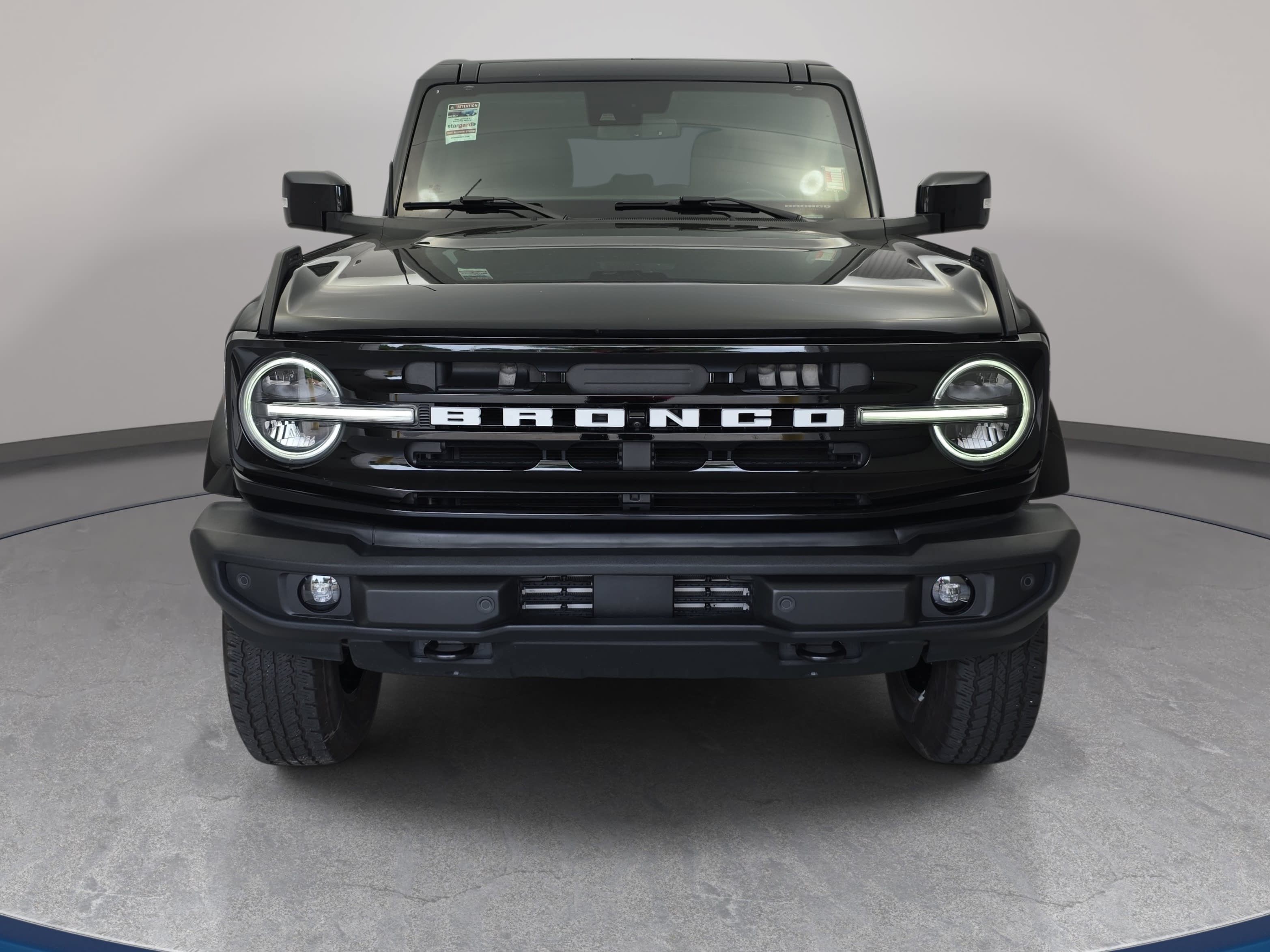 Used 2024 Ford Bronco Outer Banks AWD/4WD image 2