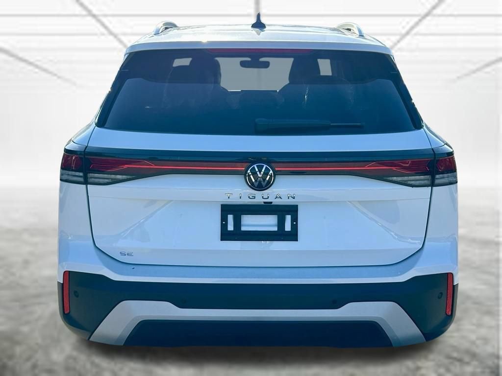 New 2026 Volkswagen Tiguan SE FWD image 6