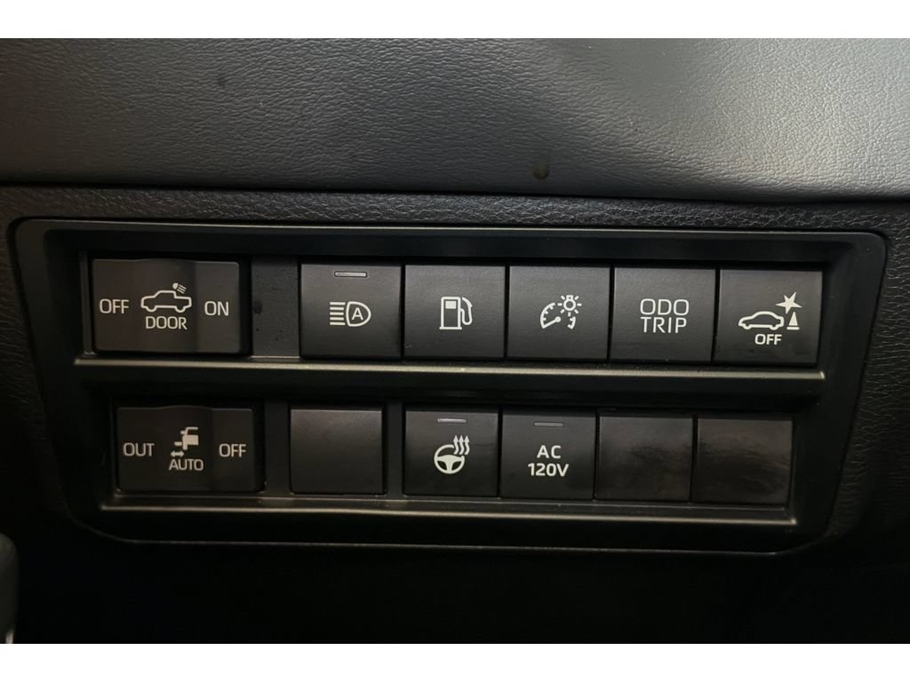 Used 2023 Toyota Tundra Platinum w/ Advanced Package AWD/4WD image 29