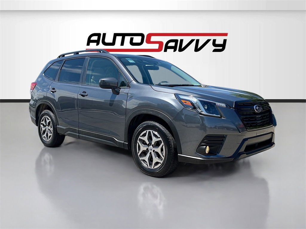 Used 2024 Subaru Forester Premium image 1