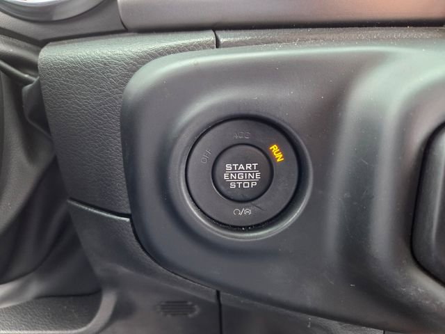 Used 2022 Jeep Wrangler Unlimited Sport image 32