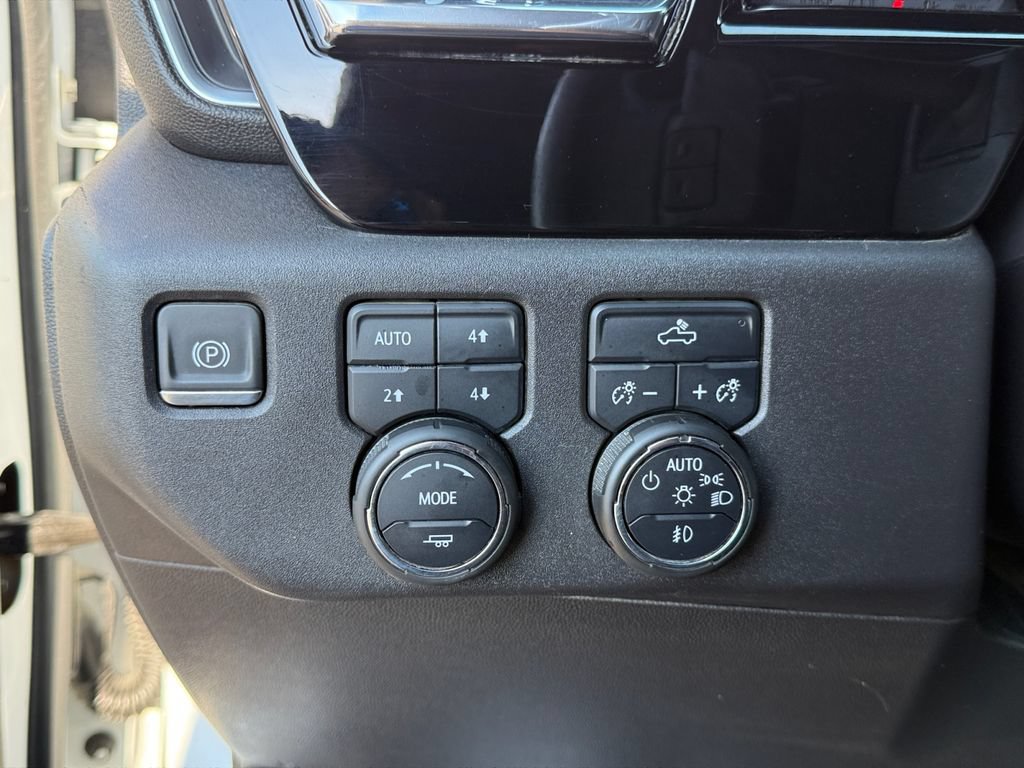 Used 2023 Chevrolet Silverado 1500 LT Trail Boss w/ Protection Package AWD/4WD image 23