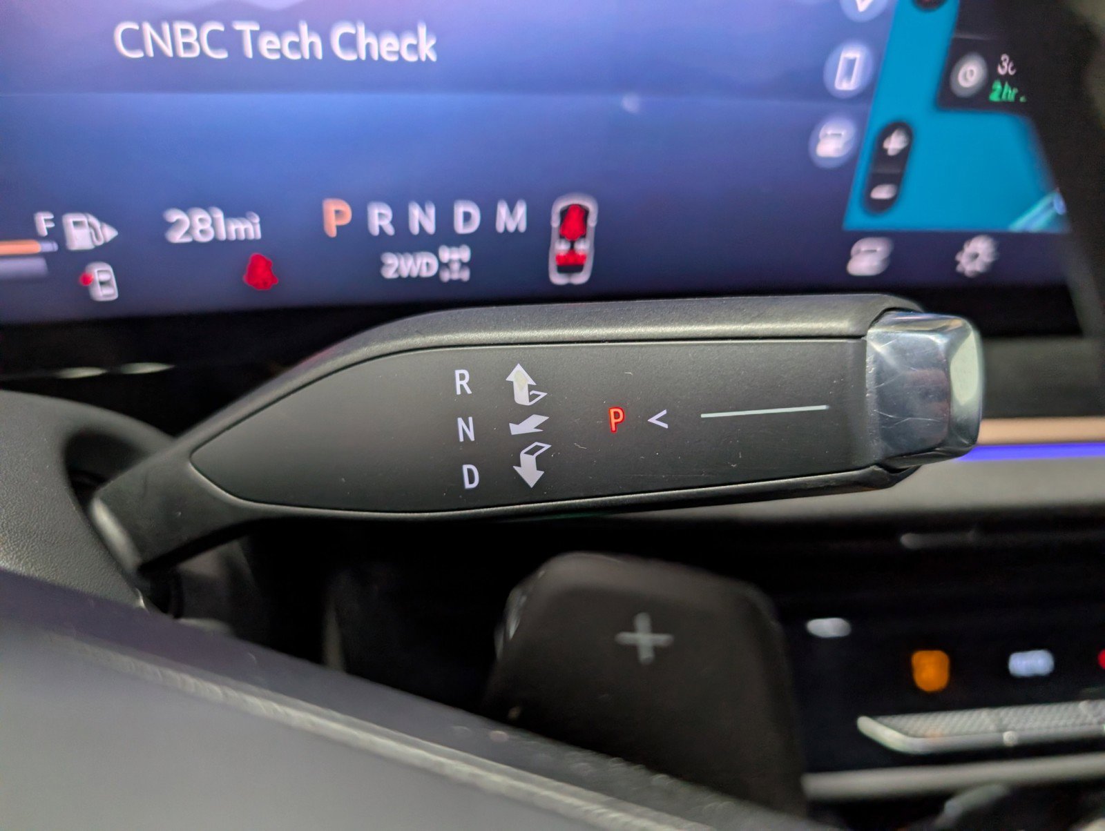 Used 2025 Buick Envision Sport Touring image 22