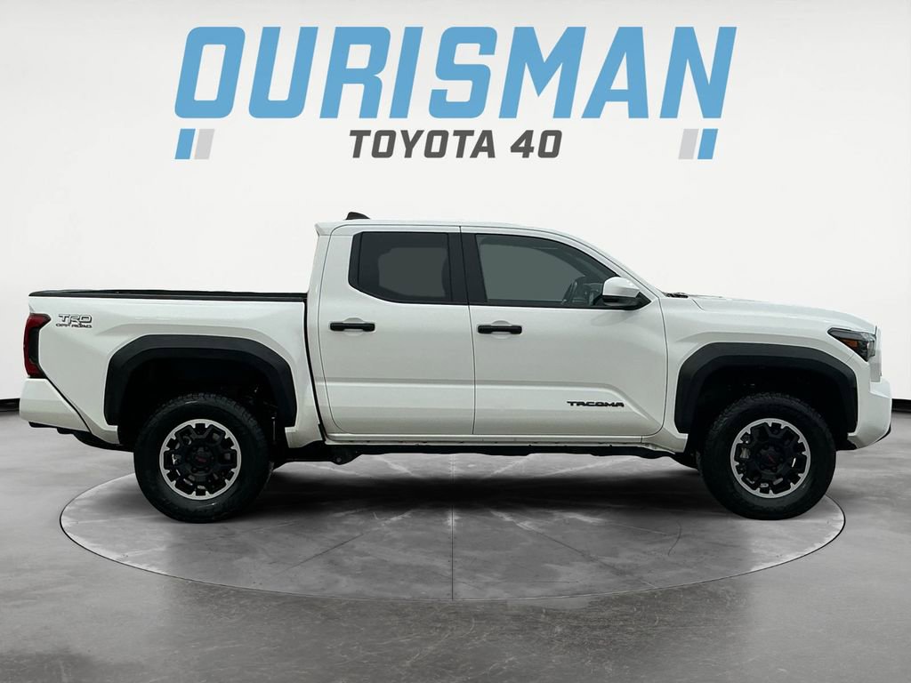 Certified 2024 Toyota Tacoma TRD Off-Road image 9