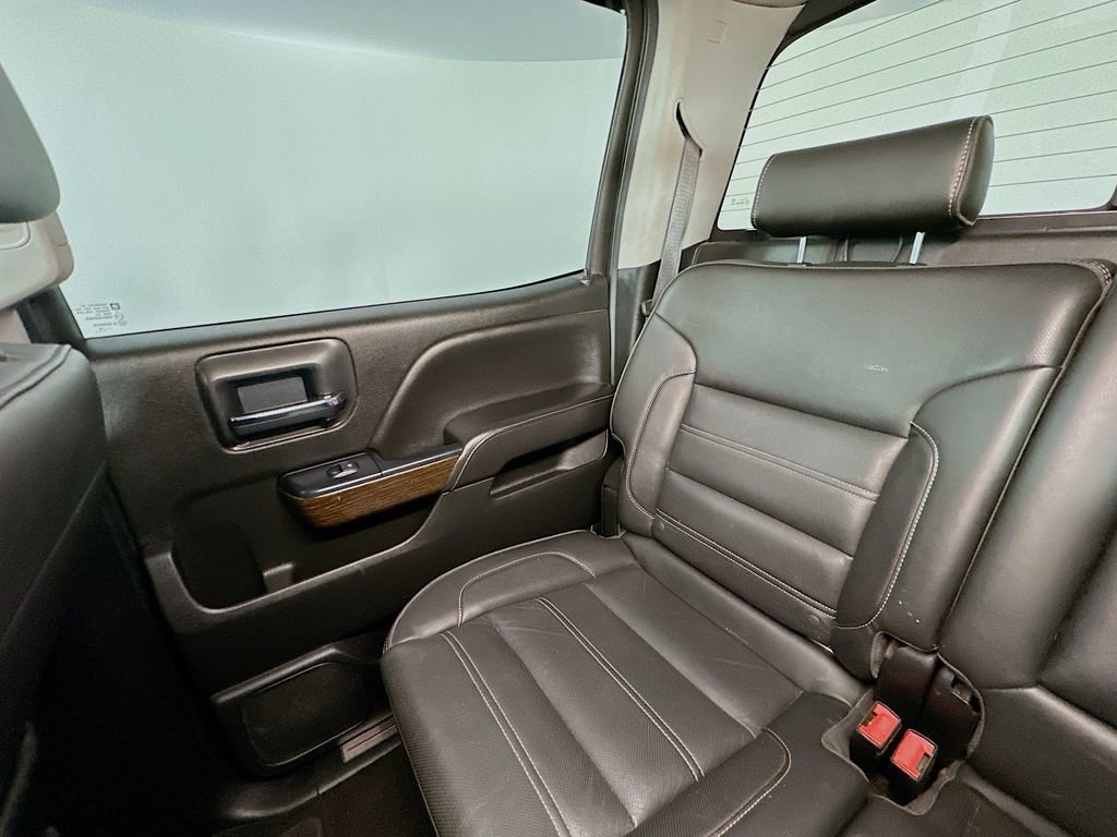Used 2018 GMC Sierra 2500 Denali w/ Duramax Plus Package AWD/4WD image 12