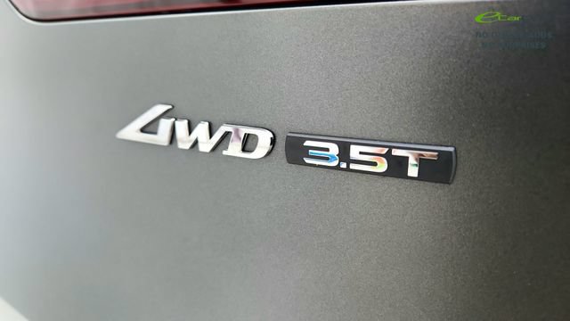 Used 2024 Genesis GV70 3.5T Sport w/ Sport Prestige Package AWD/4WD image 19