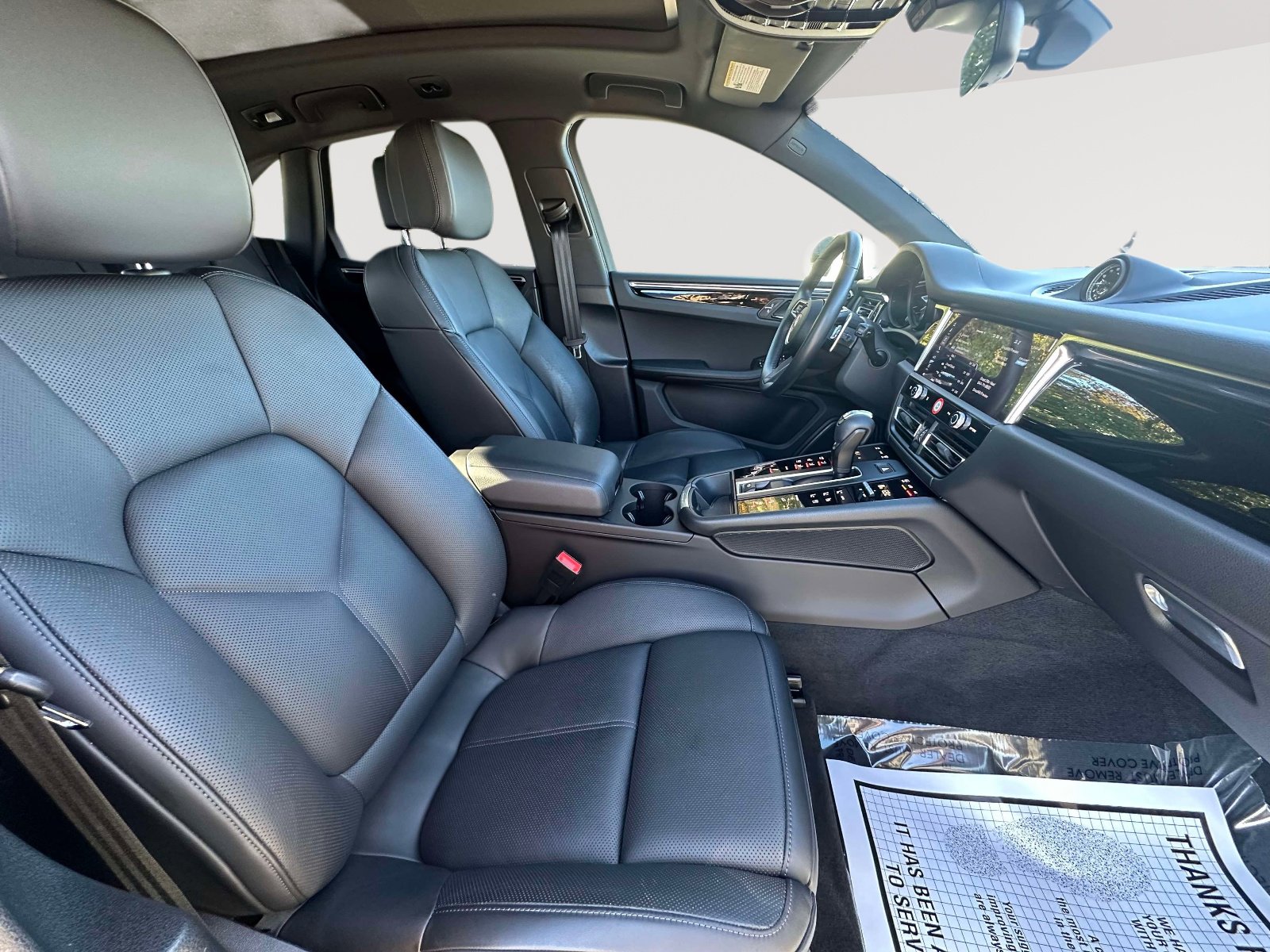 Used 2022 Porsche Macan S image 28