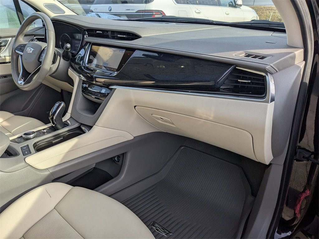Certified 2024 Cadillac XT6 Premium Luxury w/ LPO, Floor Liner Package image 9