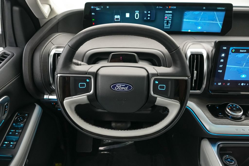 Certified 2025 Ford Expedition Platinum AWD/4WD image 15