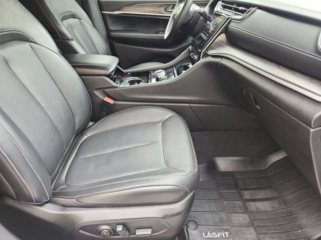 Used 2022 Jeep Grand Cherokee L Limited w/ Black Appearance Package RWD image 26