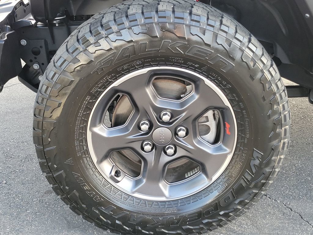 Certified 2022 Jeep Gladiator Rubicon w/ Cold Weather Group image 24