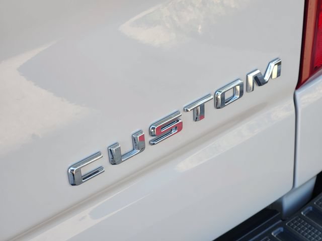 Used 2026 Chevrolet Silverado 1500 Custom RWD image 10