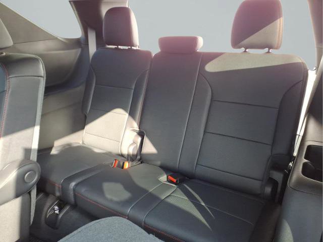 Used 2025 Chevrolet Traverse Z71 w/ Driver Confidence Package image 21