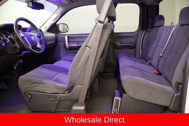 Used 2007 Chevrolet Silverado 1500 LT w/ 1LT Convenience Package AWD/4WD image 13