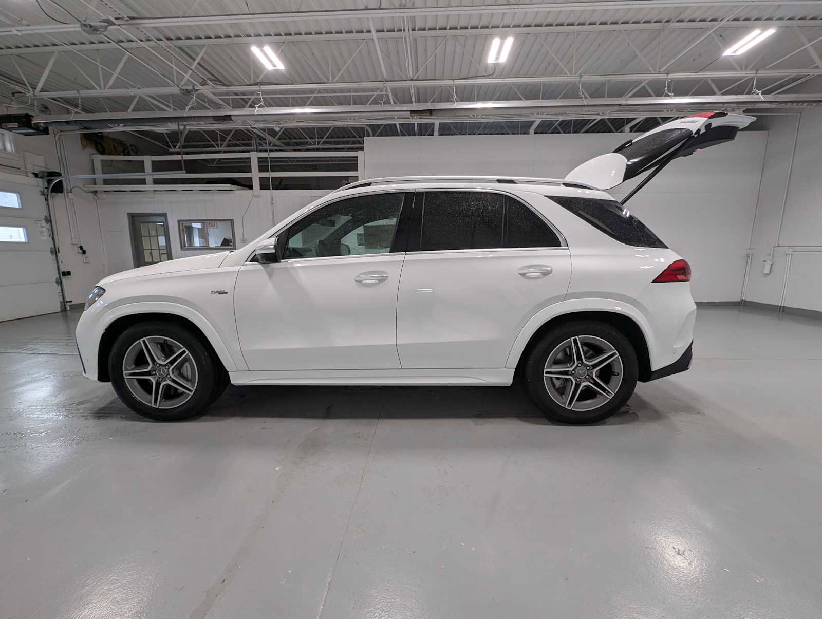 New 2026 Mercedes-Benz GLE 53 AMG 4MATIC image 10