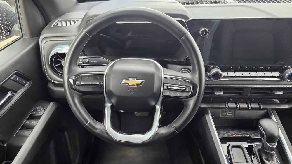 Used 2024 Chevrolet Colorado LT w/ LT Convenience Package III RWD image 10