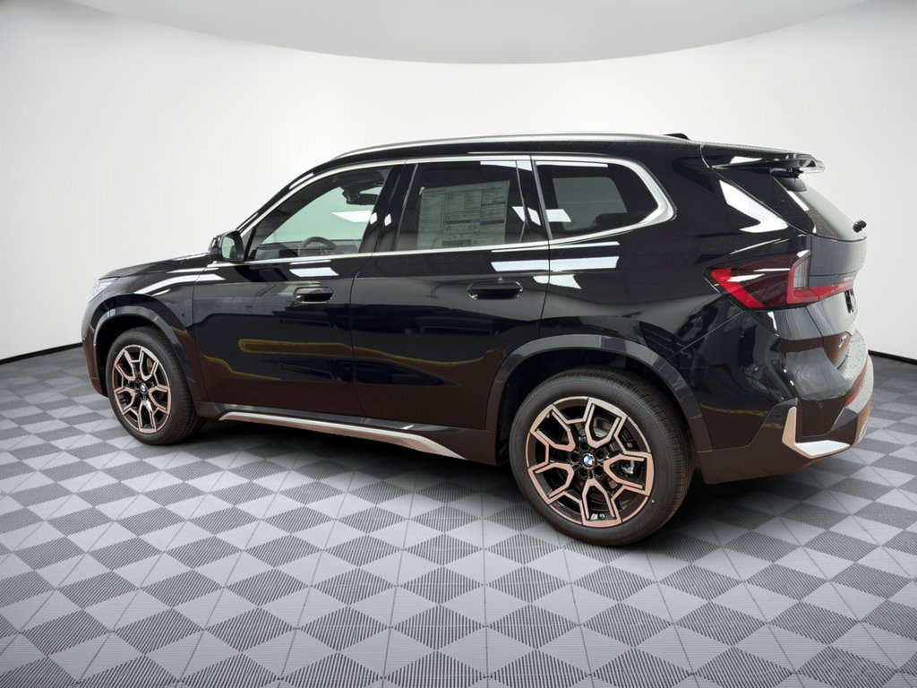 Used 2026 BMW X1 xDrive28i w/ Technology Package AWD/4WD image 3