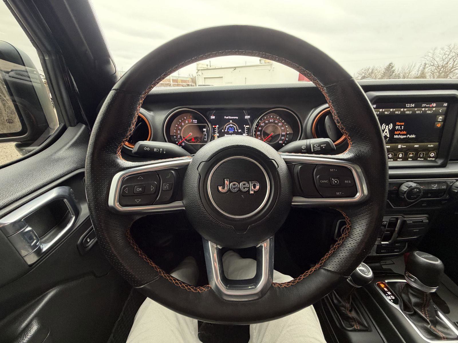 Used 2022 Jeep Gladiator Mojave w/ Cold Weather Group image 17