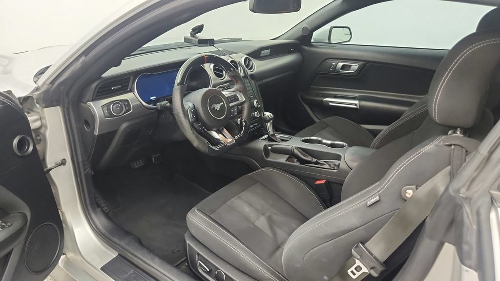 Used 2018 Ford Mustang GT RWD image 26
