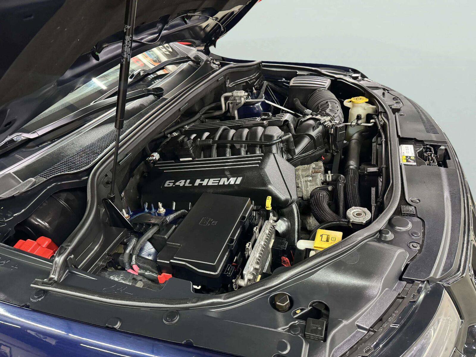 Used 2017 Jeep Grand Cherokee SRT AWD/4WD image 40