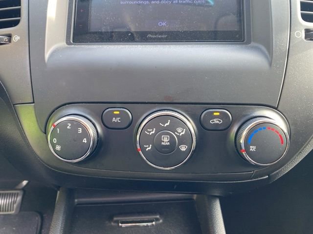 Used 2016 Kia Forte LX image 19