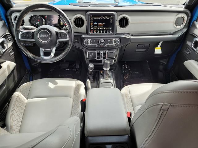 Used 2022 Jeep Wrangler Unlimited Sahara AWD/4WD image 13