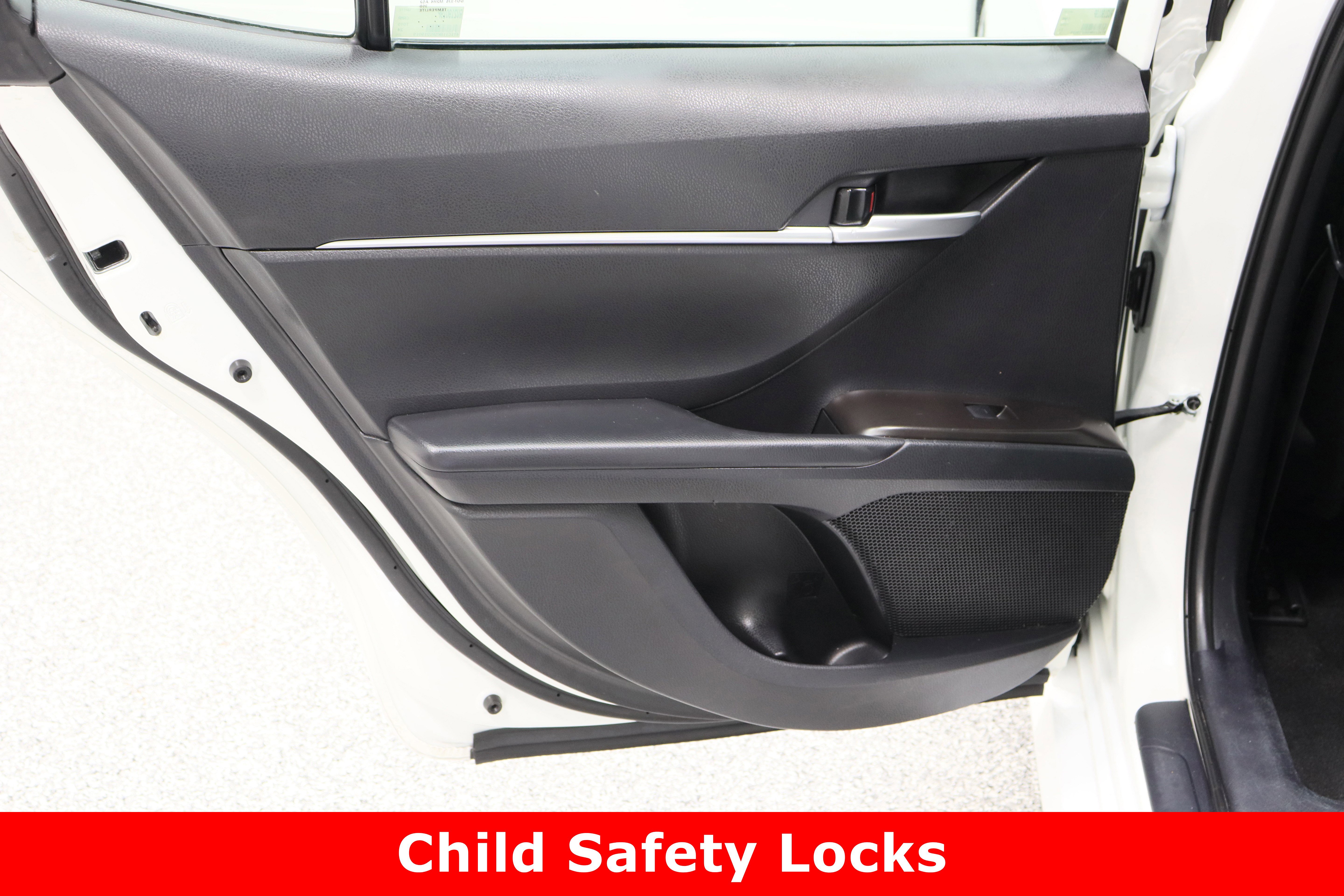 Used 2024 Toyota Camry LE image 25