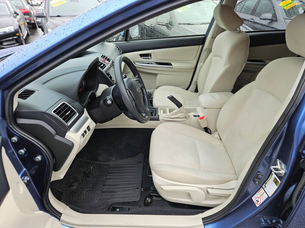 Used 2015 Subaru Crosstrek 2.0i Premium image 12