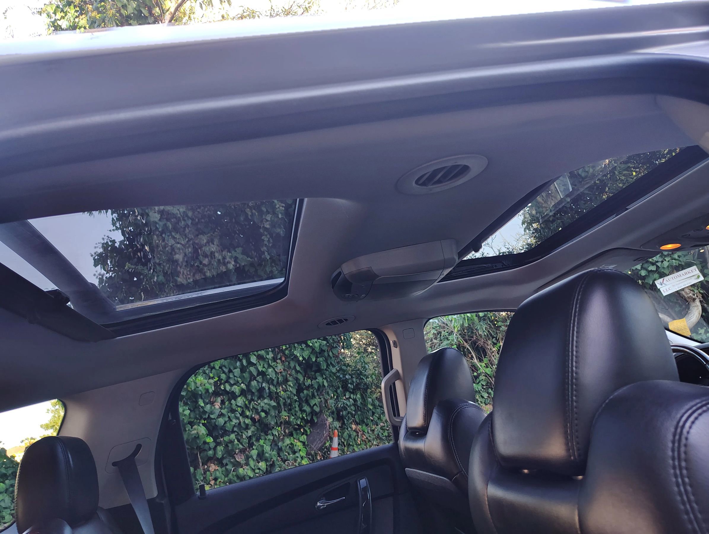 Used 2012 GMC Acadia Denali image 25