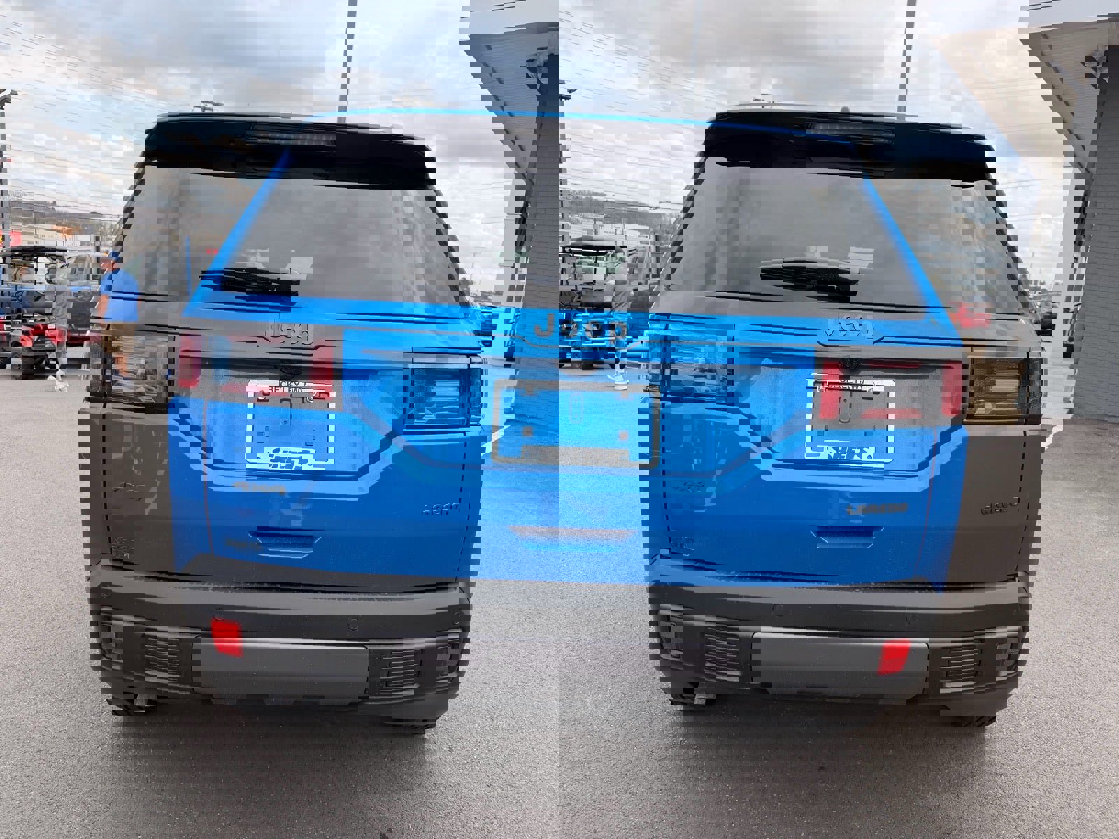 New 2026 Jeep Cherokee Laredo image 5