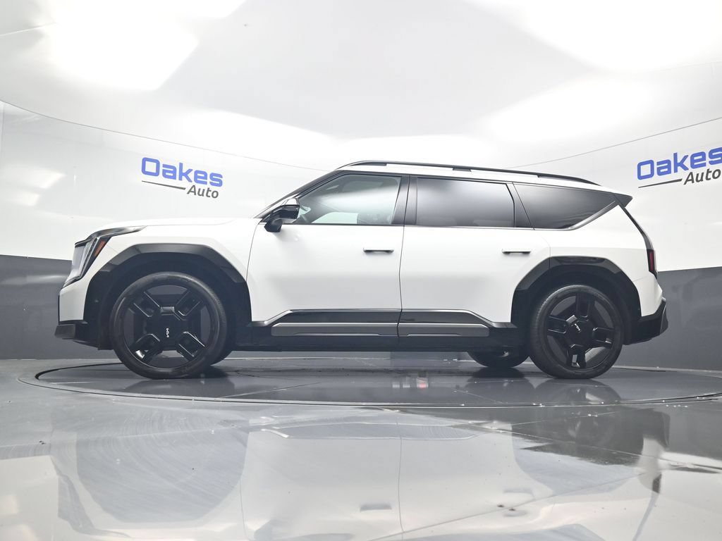 Certified 2024 Kia EV9 GT-Line AWD/4WD image 46