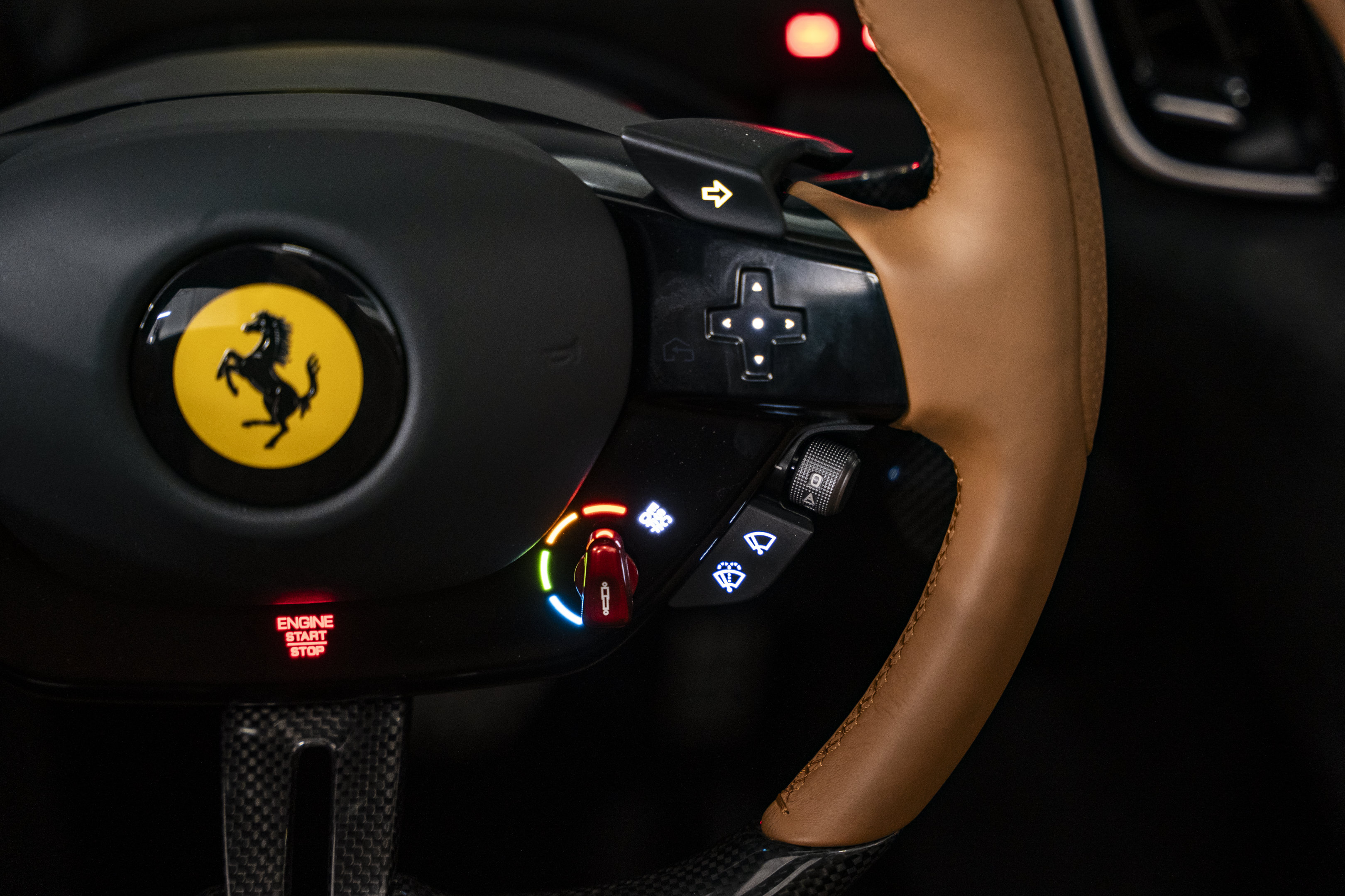 Used 2025 Ferrari Roma Spider RWD image 39