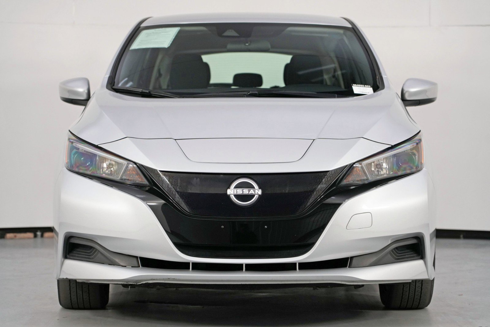 Used 2025 Nissan Leaf S image 6