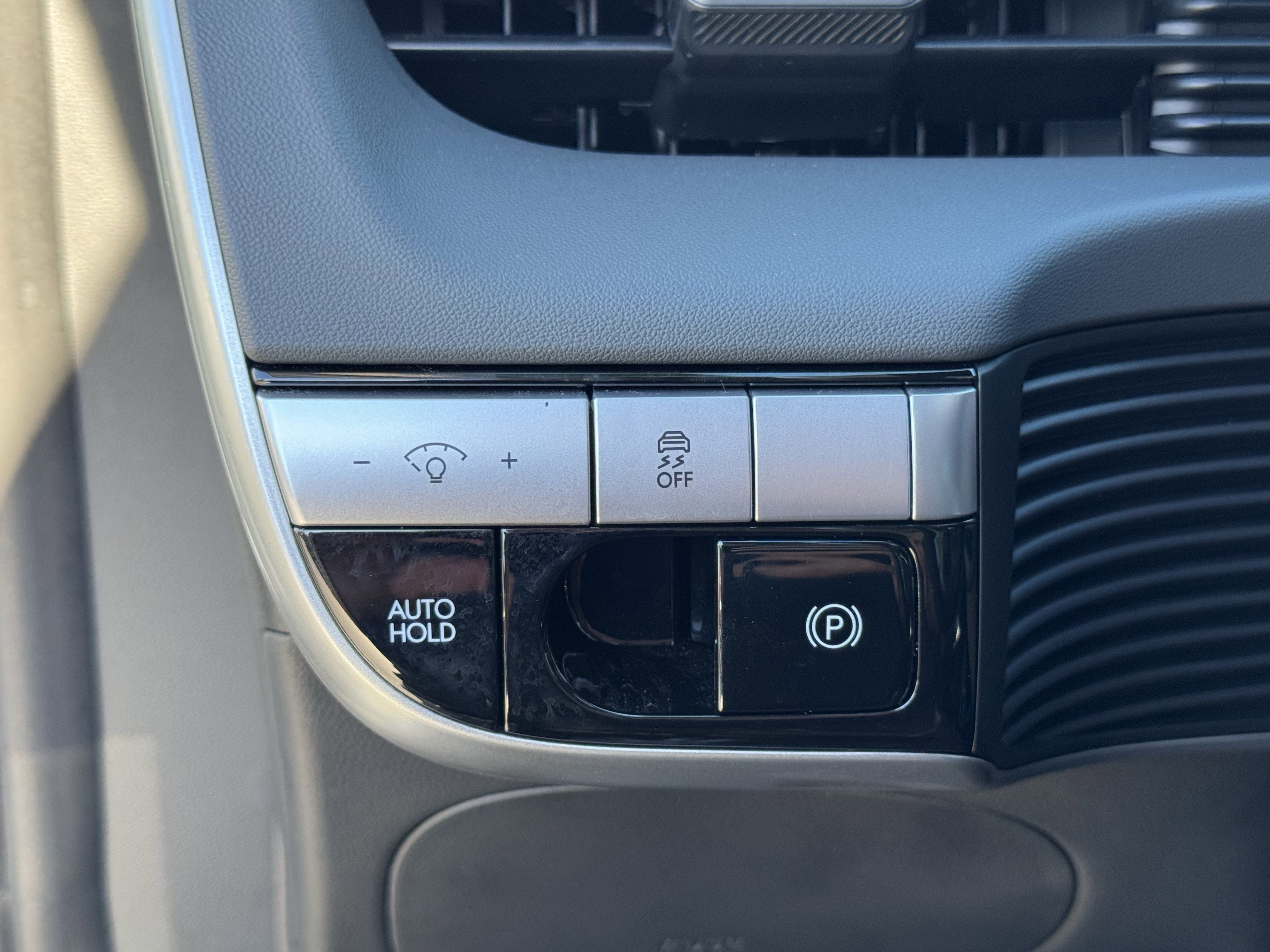 Used 2024 Hyundai Ioniq 5 SE image 31