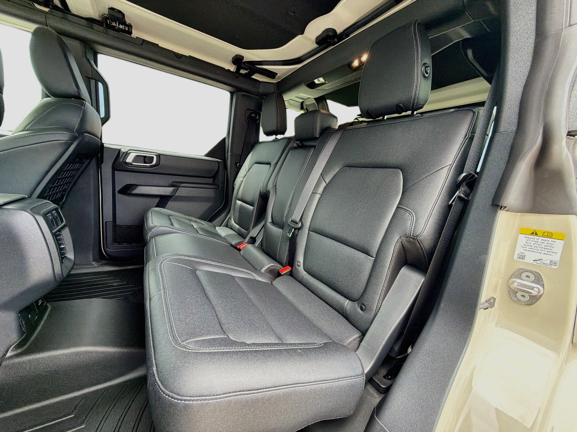 Used 2026 Ford Bronco Badlands AWD/4WD image 19